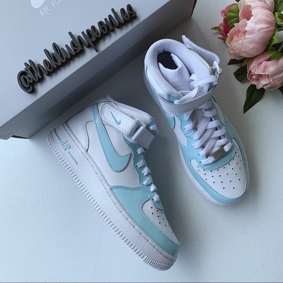 Nike Custom Painted Air Force 1 Mid - Powder Blue - Picture 2 of 13